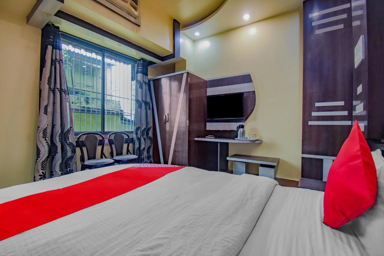 Oyo 1851 Hotel Sefali Deluxe Колката Екстериор снимка