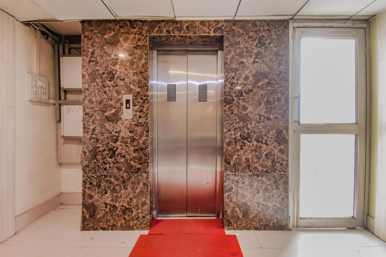 Oyo 1851 Hotel Sefali Deluxe Колката Екстериор снимка